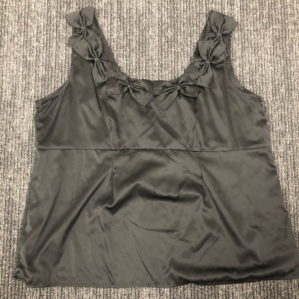 Dressy womens black 2X sleeveless blouse